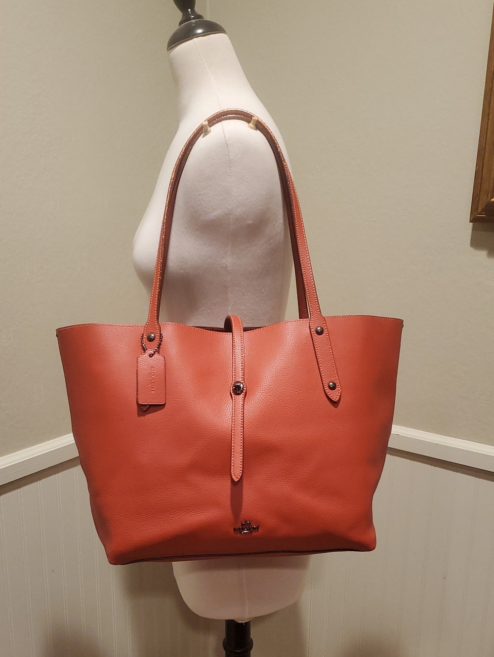 Like NEW Coach Market Tote Glitter Edge - Picture 2 of 15